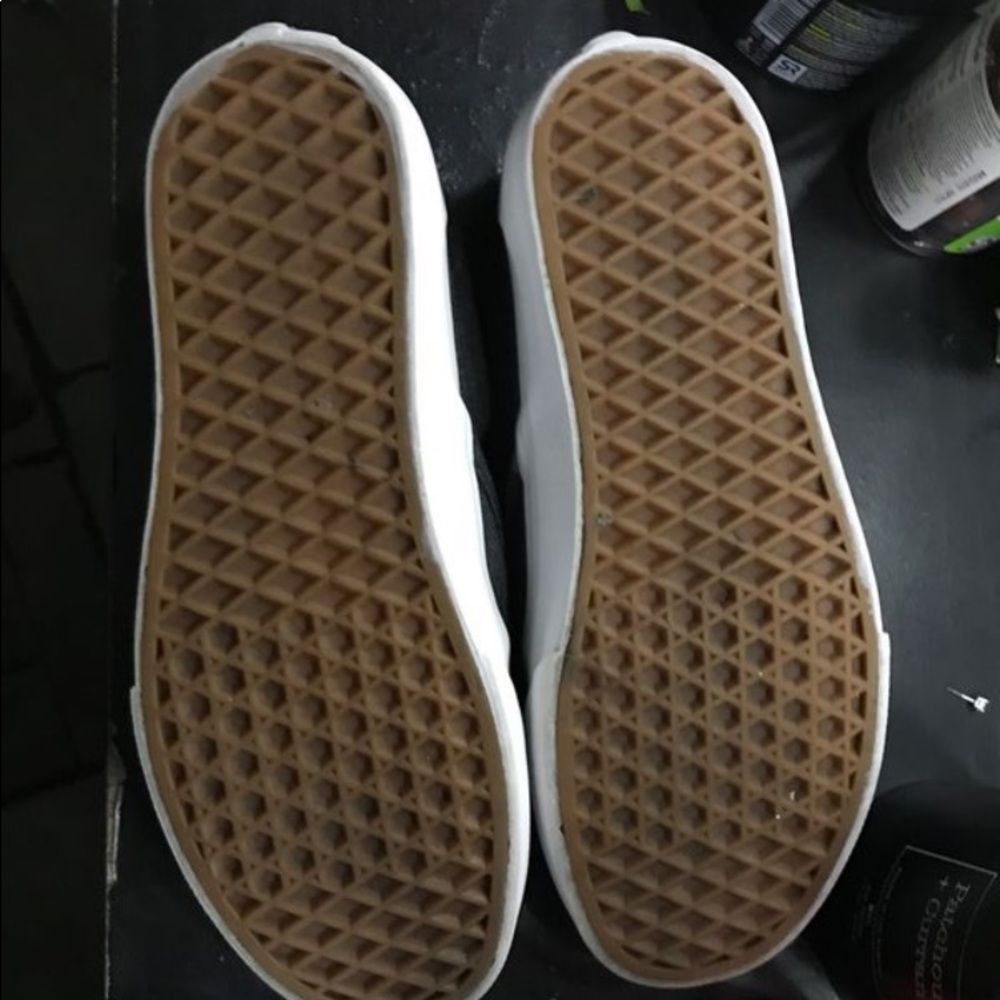 Vans - Picture 3 of 3
